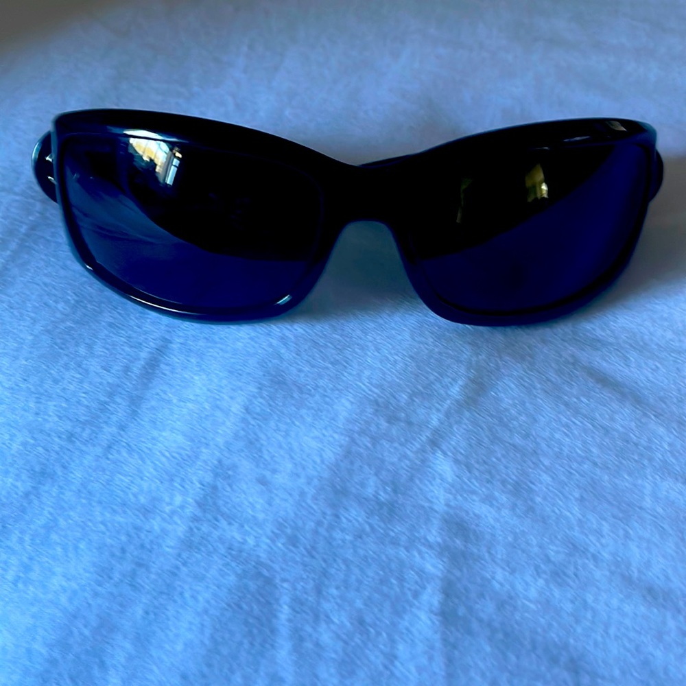 CHANEL BLACK SUNGLASSES